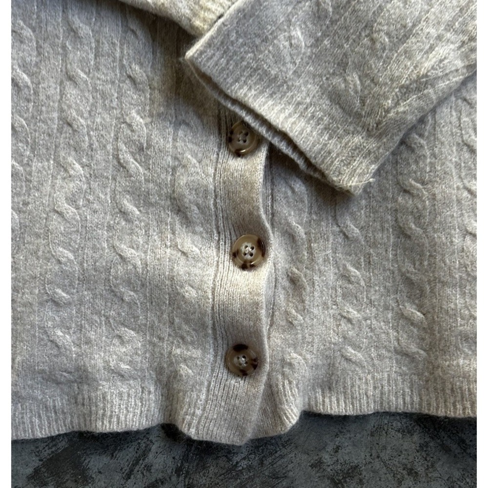 Reformation Giusta Oversized Cashmere Cardigan Beige Buttons - Picture 6 of 11